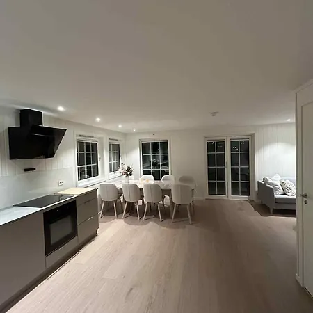 2 I Sjokanten Med 20 Sengeplasser * Kristiansand