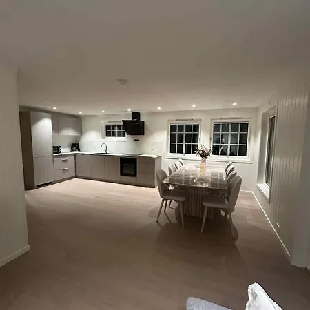 2 I Sjokanten Med 20 Sengeplasser Kristiansand